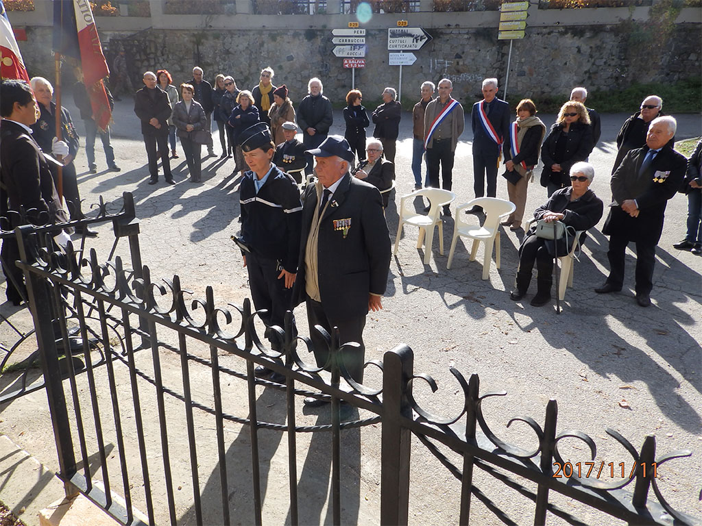 Cérémonie du 11 novembre au village de Peri